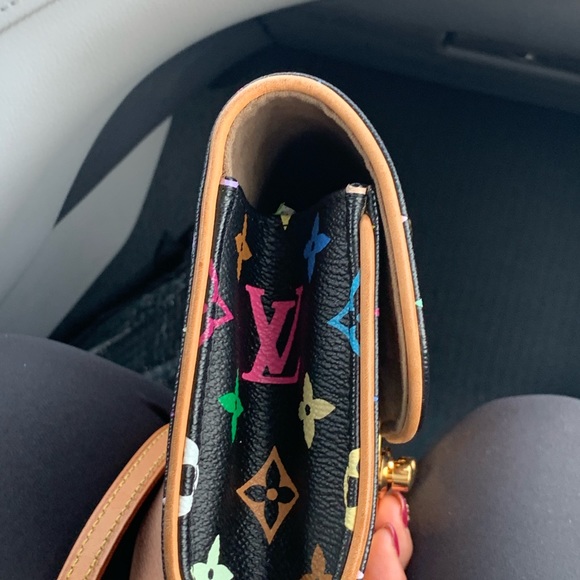 Authentic LV Courtney Black Multicolore clutch - Picture 5 of 13